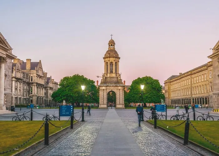 Travelodge Centre 호텔 3*