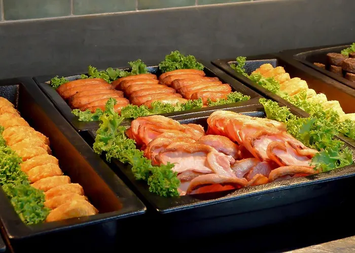 Travelodge Centre 3*