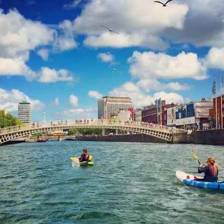 Travelodge Centre Hotel