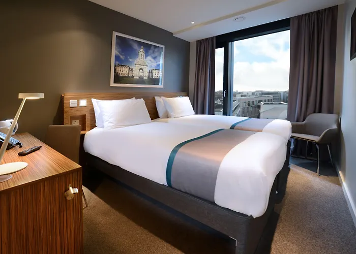 Hotel Travelodge Centre 3*