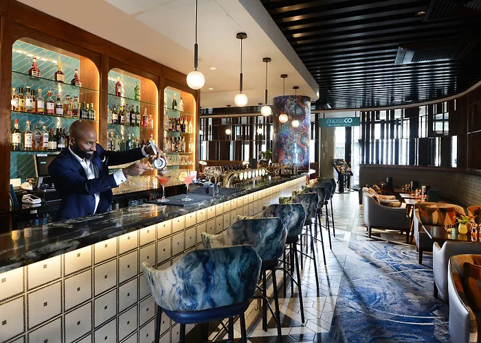 Travelodge Centre Hotell 3*