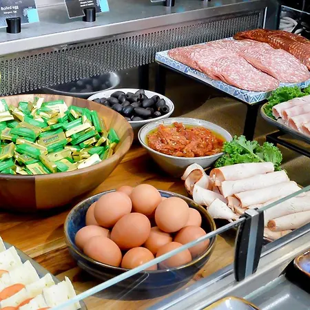 Travelodge Centre Szálloda