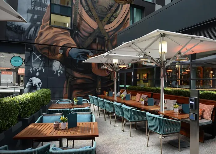 Travelodge Centre Szálloda 3*